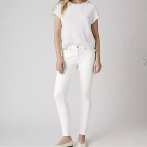 Levi’s 711 White Skinny Jeans